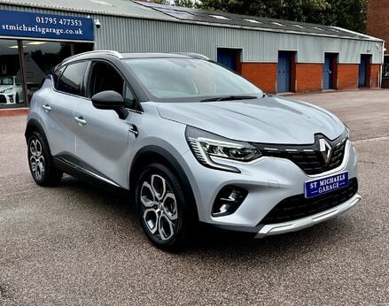 Renault Captur TECHNO E-TECH 4