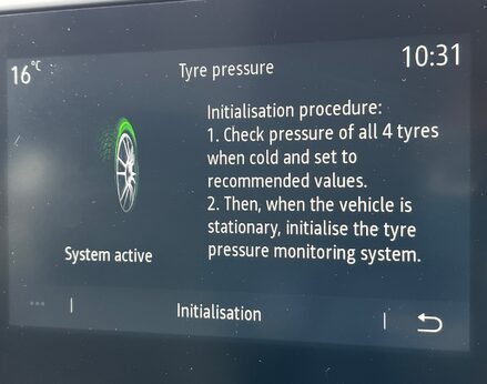 Renault Captur TECHNO E-TECH 40