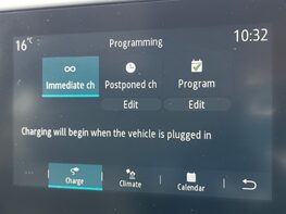 Renault Captur TECHNO E-TECH 44