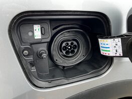 Renault Captur TECHNO E-TECH 72