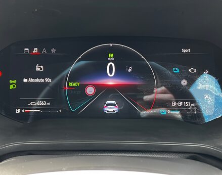 Renault Captur TECHNO E-TECH 22