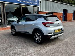 Renault Captur TECHNO E-TECH 9