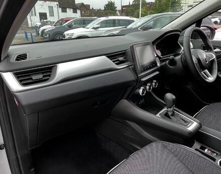 Renault Captur TECHNO E-TECH 17