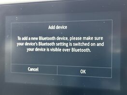 Renault Captur TECHNO E-TECH 36