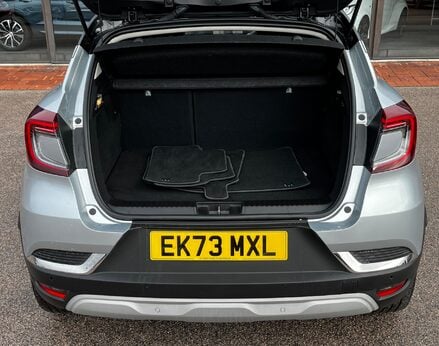 Renault Captur TECHNO E-TECH 69