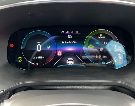 Renault Captur TECHNO E-TECH 21