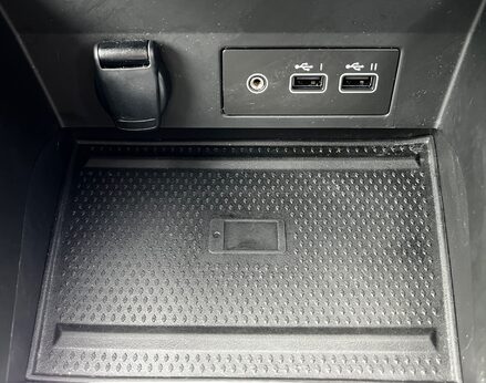 Renault Captur TECHNO E-TECH 51