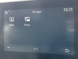 Renault Captur TECHNO E-TECH 37