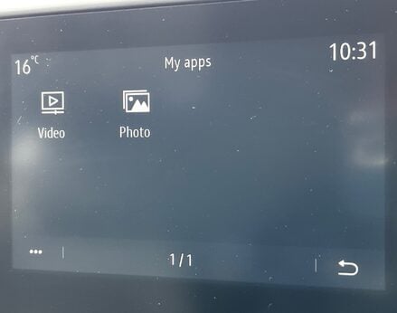 Renault Captur TECHNO E-TECH 37