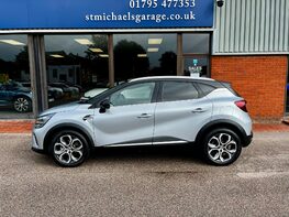 Renault Captur TECHNO E-TECH 11