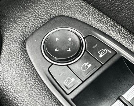 Renault Captur TECHNO E-TECH 62