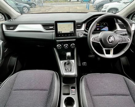 Renault Captur TECHNO E-TECH 2