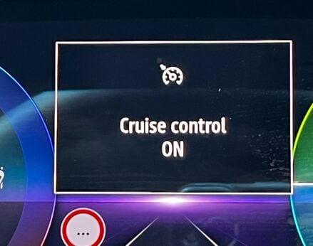 Renault Captur TECHNO E-TECH 26