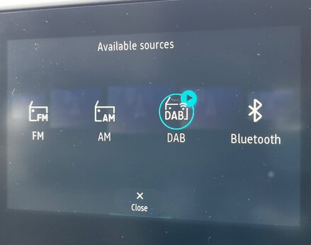 Renault Captur TECHNO E-TECH 34