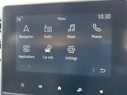 Renault Captur TECHNO E-TECH 32