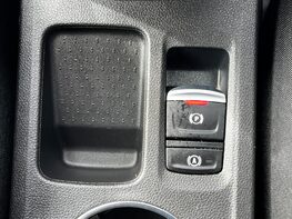 Renault Captur TECHNO E-TECH 53