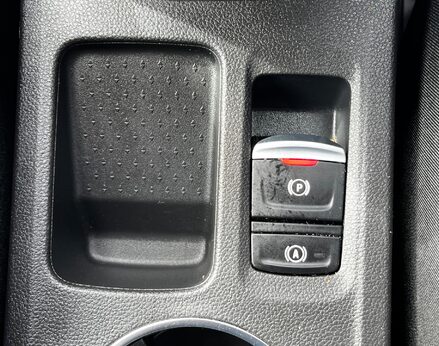 Renault Captur TECHNO E-TECH 53