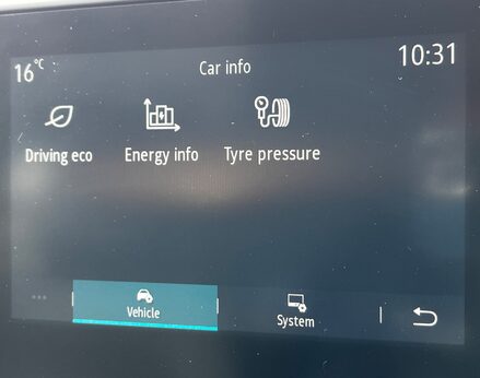 Renault Captur TECHNO E-TECH 38