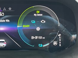 Renault Captur TECHNO E-TECH 23