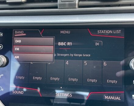 SEAT Arona TSI SE TECHNOLOGY DSG 31