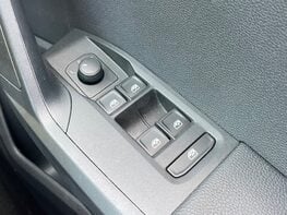 SEAT Arona TSI SE TECHNOLOGY DSG 54