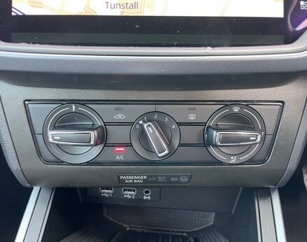 SEAT Arona TSI SE TECHNOLOGY DSG 44