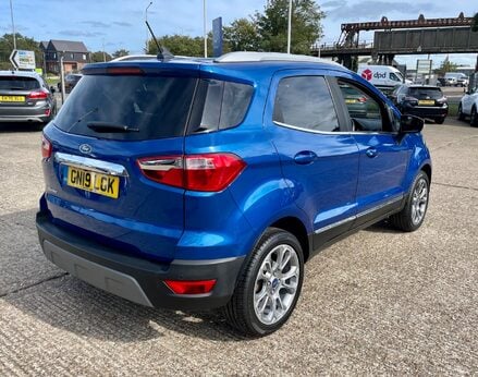 Ford Ecosport TITANIUM 8