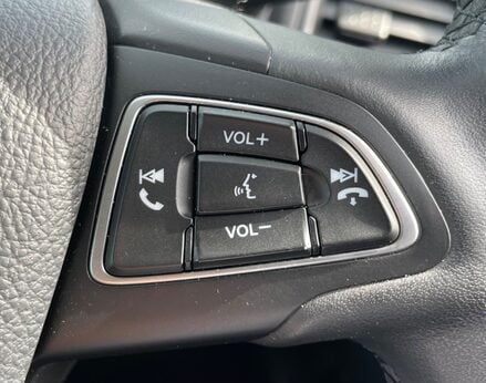 Ford Ecosport TITANIUM 51