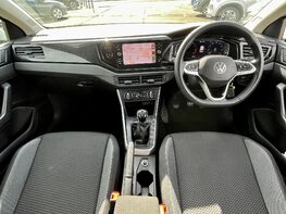 Volkswagen Polo LIFE TSI 2