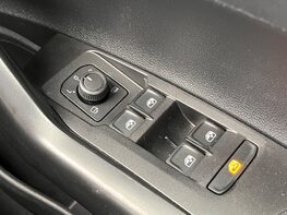 Volkswagen Polo LIFE TSI 65