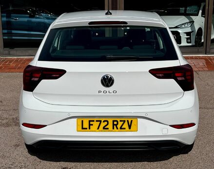 Volkswagen Polo LIFE TSI 6