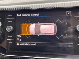 Volkswagen Polo LIFE TSI 32
