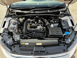 Volkswagen Polo LIFE TSI 7