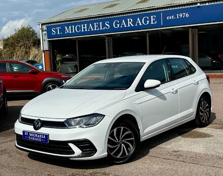 Volkswagen Polo LIFE TSI 1