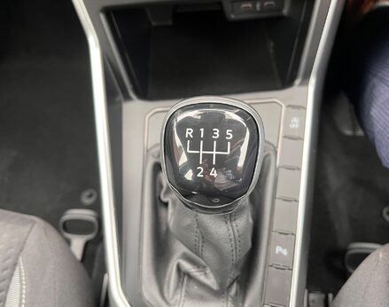 Volkswagen Polo LIFE TSI 57