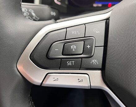 Volkswagen Polo LIFE TSI 59