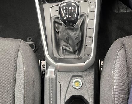 Volkswagen Polo LIFE TSI 58