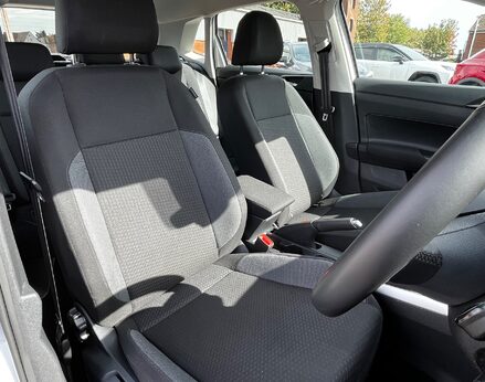 Volkswagen Polo LIFE TSI 66