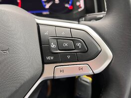 Volkswagen Polo LIFE TSI 60