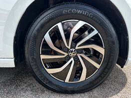 Volkswagen Polo LIFE TSI 16