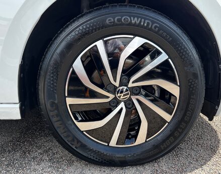 Volkswagen Polo LIFE TSI 16