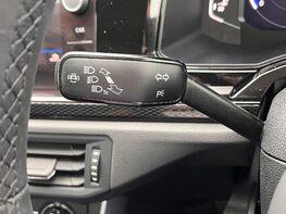 Volkswagen Polo LIFE TSI 61