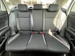 Volkswagen Polo LIFE TSI 68