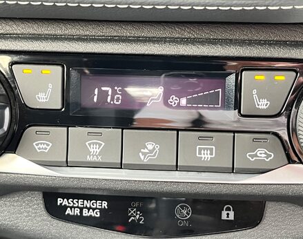 Nissan Juke DIG-T TEKNA DCT 54