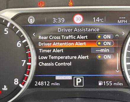 Nissan Juke DIG-T TEKNA DCT 27