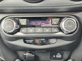 Nissan Juke DIG-T TEKNA DCT 53