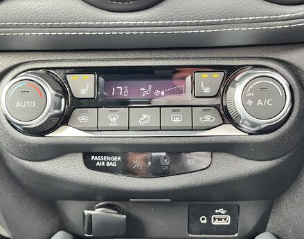 Nissan Juke DIG-T TEKNA DCT 53