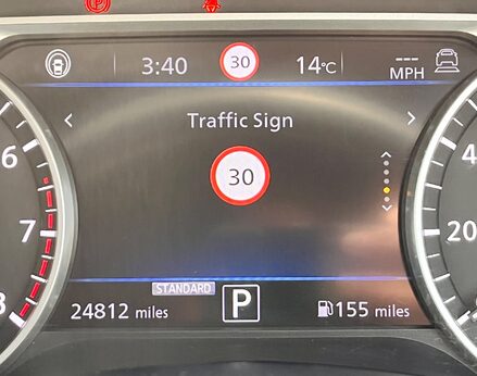 Nissan Juke DIG-T TEKNA DCT 31