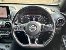 Nissan Juke DIG-T TEKNA DCT 20