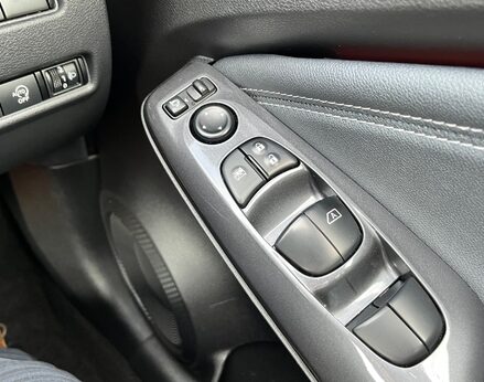 Nissan Juke DIG-T TEKNA DCT 68